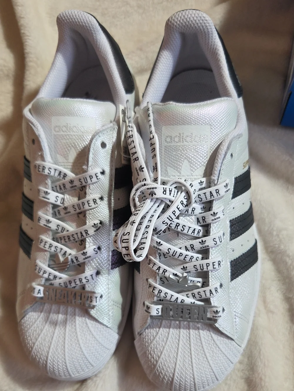 NWT Adidas Women’s Superstar Sneaker Queen Purple Iridescent Women’s Size 8